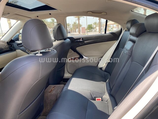 2011 Lexus IS
