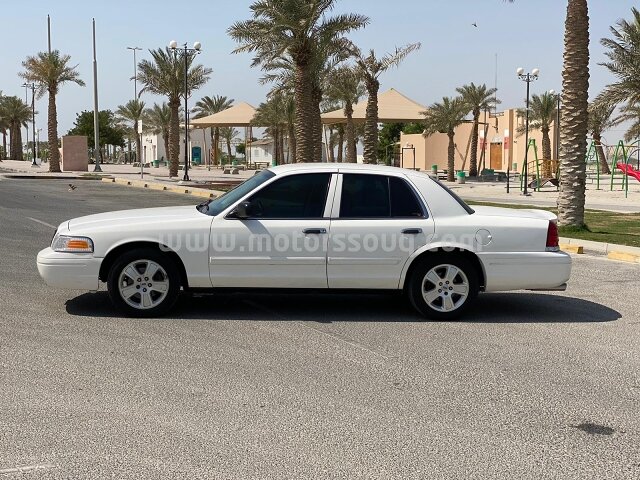 2009 Ford Crown Victoria