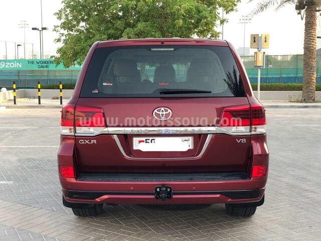 2016 Toyota Land Cruiser