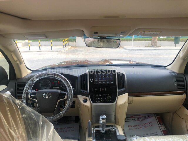 2016 Toyota Land Cruiser