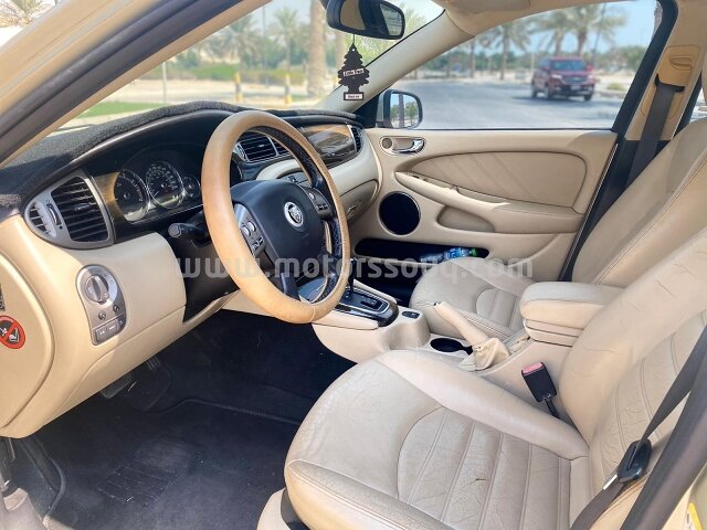 2009 جاغوار إف بايس