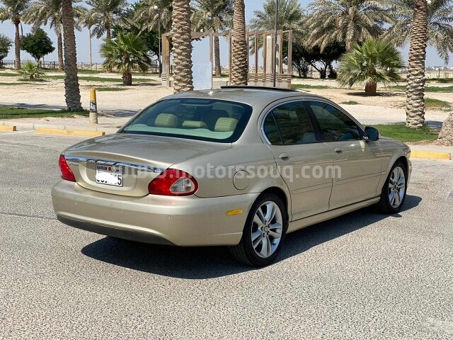 2009 جاغوار إف بايس