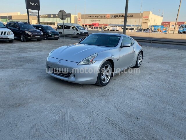 2009 Nissan ZX