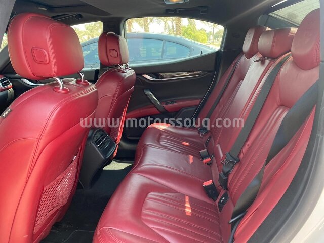 2015 Maserati Ghibli