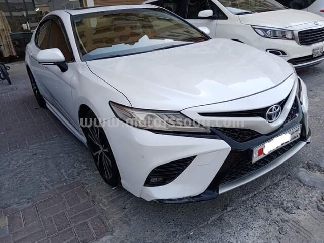 2018 تويوتا كامري