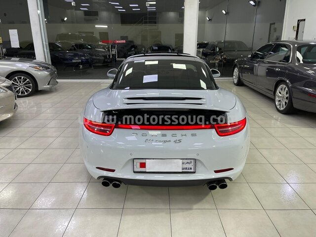 2015 بورش كاريرا إس