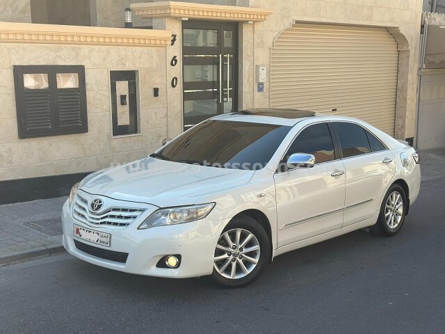 2010 تويوتا كامري