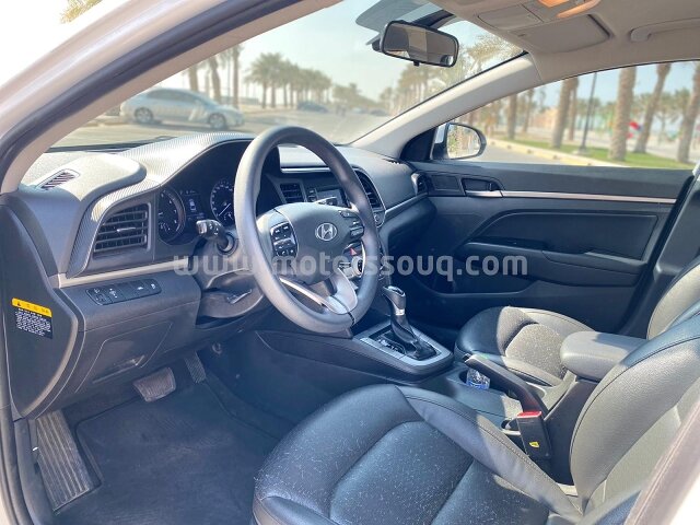 2019 Hyundai Universe