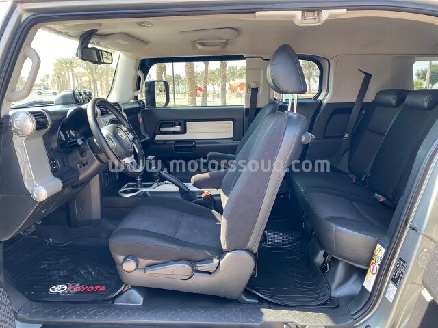 2012 Toyota FJ