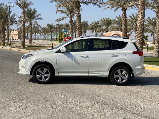2015 تويوتا راف 4