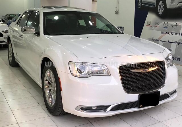 2017 كرايسلر 300