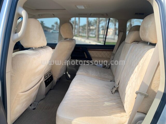 2018 Toyota Land Cruiser