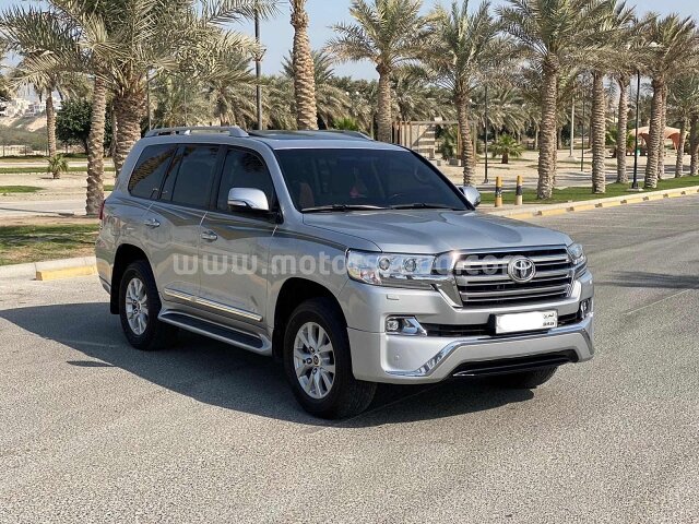 2018 Toyota Land Cruiser