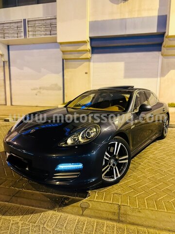 2012 Porsche Panamera