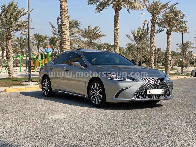 2021 Lexus ES
