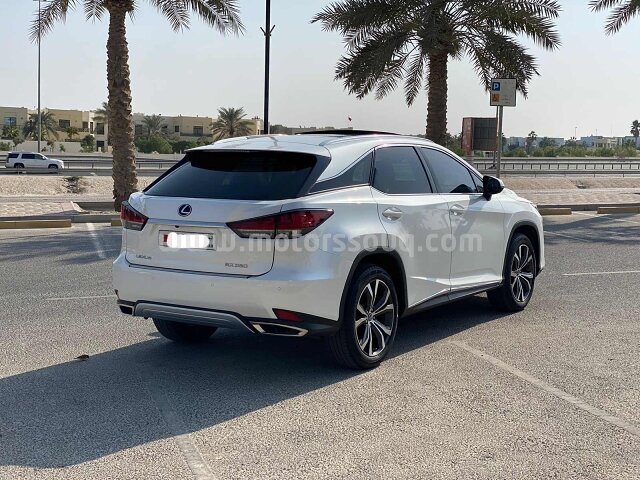 2020 لكزس آر إكس