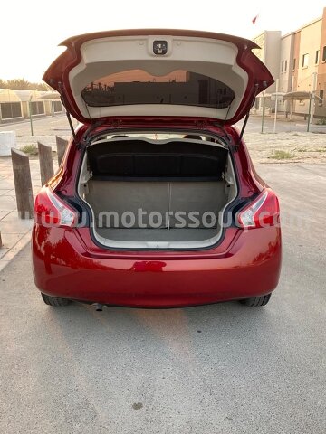 2015 Nissan Tiida