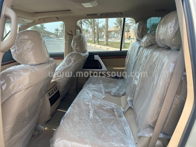 2013 Toyota Land Cruiser