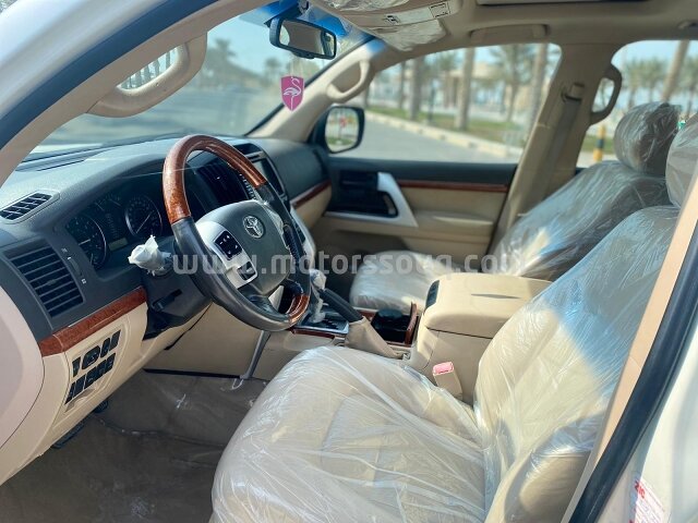 2013 Toyota Land Cruiser