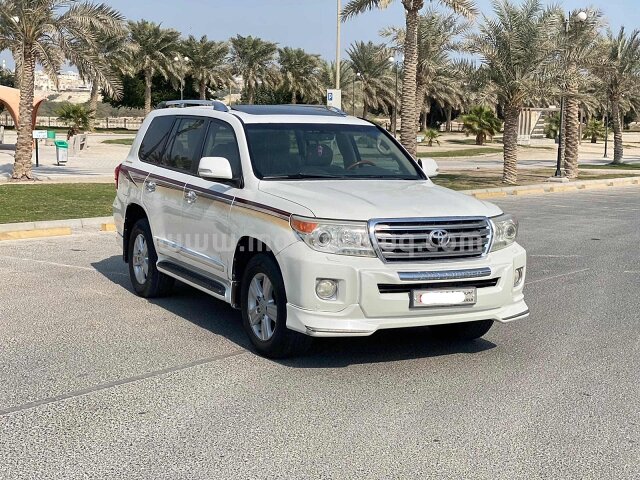 2013 Toyota Land Cruiser