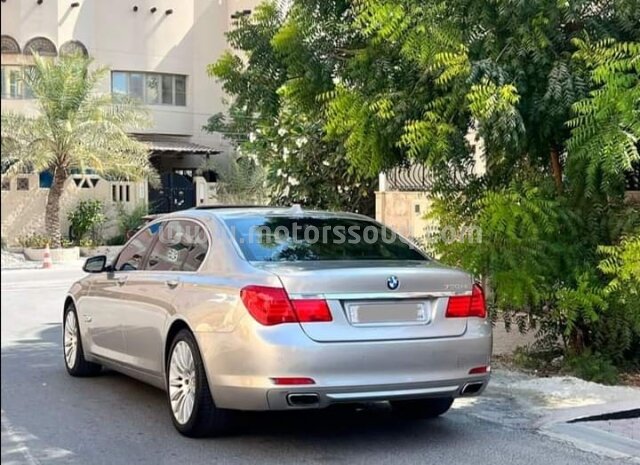 2009 BMW 750
