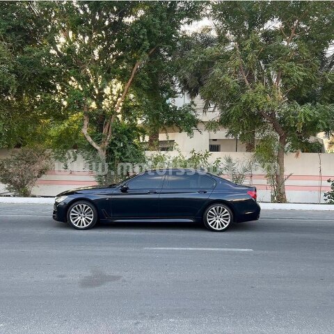 2016 BMW 750