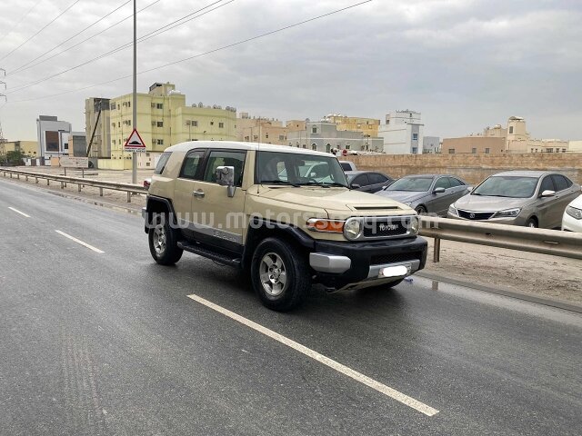 2010 تويوتا إف جيه