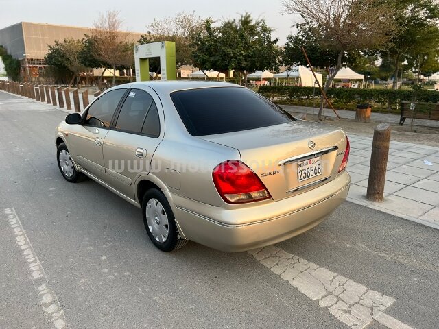 2005 Nissan Sunny