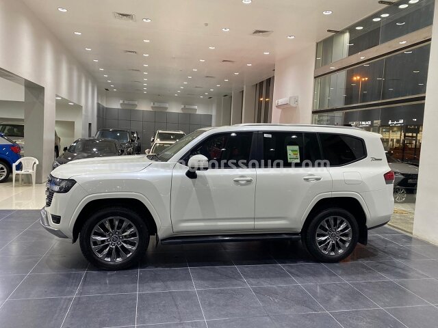 2022 Toyota Land Cruiser