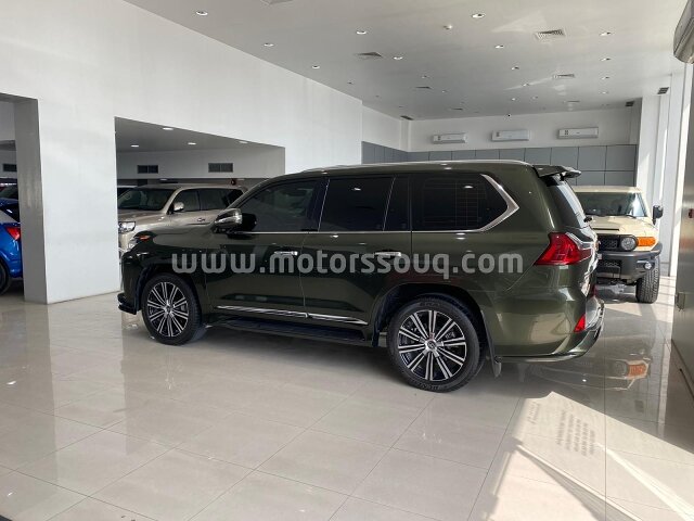 2021 Lexus LX