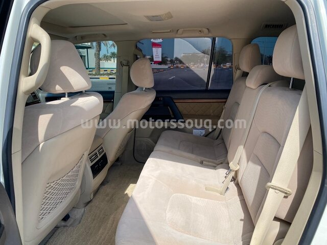 2018 Toyota Land Cruiser