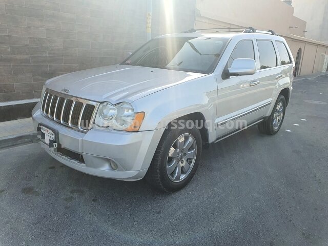 2010 جيب شيروكي