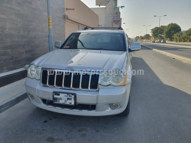2010 جيب شيروكي
