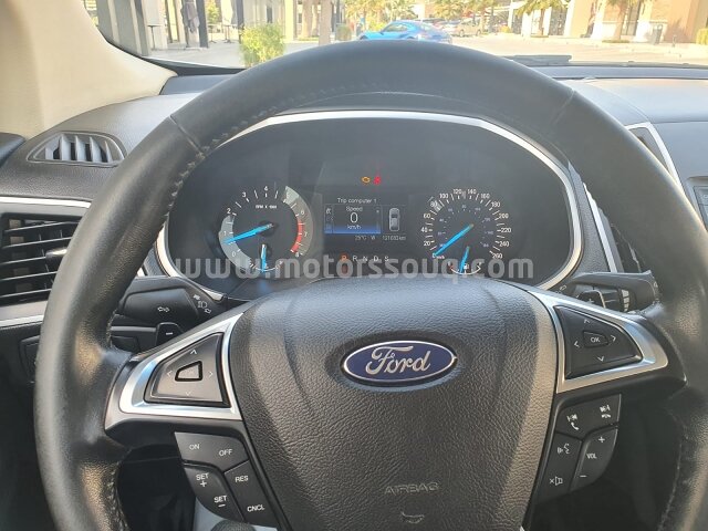 2016 فورد إيدج