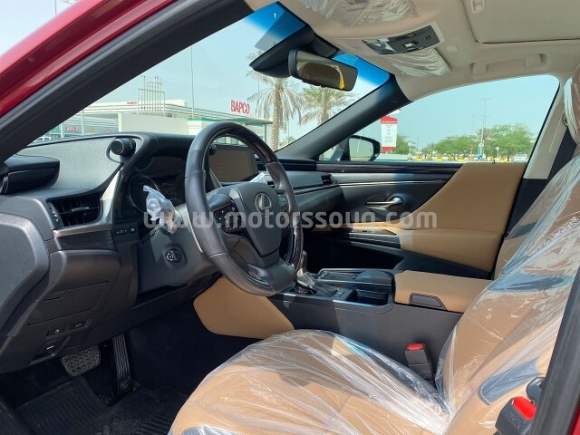2019 Lexus ES