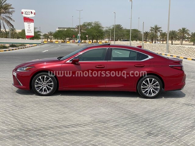 2019 Lexus ES