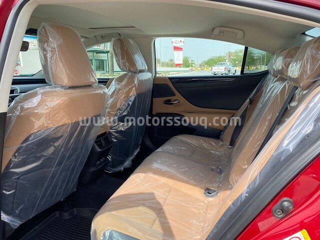 2019 Lexus ES