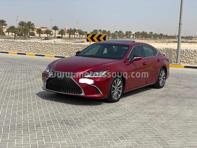 2019 Lexus ES