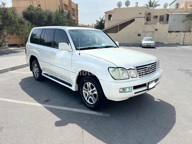 2004 لكزس إل إكس