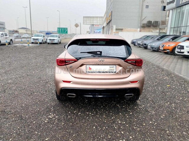 2018 إنفينيتي كيو 50