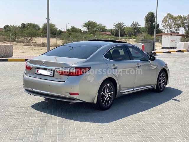 2018 Lexus ES