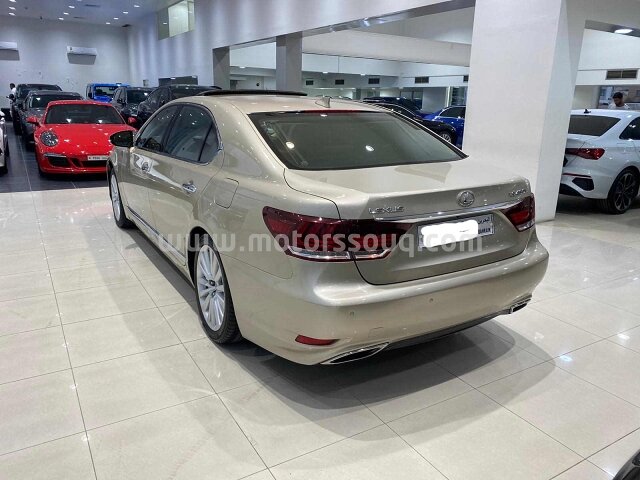 2015 Lexus LS