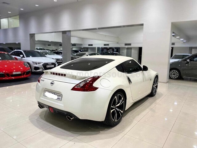 2018 Nissan ZX