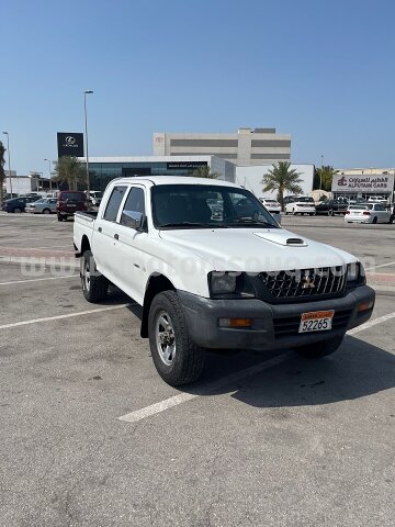 2003 ميتسوبيشي إل 200
