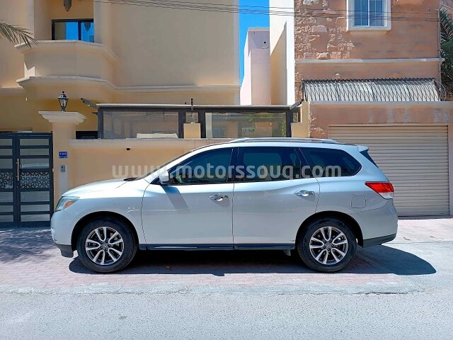 2015 نيسان باث فايندر