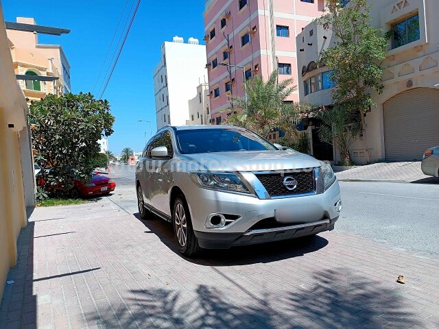 2015 نيسان باث فايندر