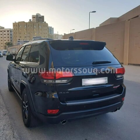 2018 جيب جراند شيروكي