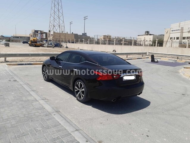 2016 Nissan Maxima