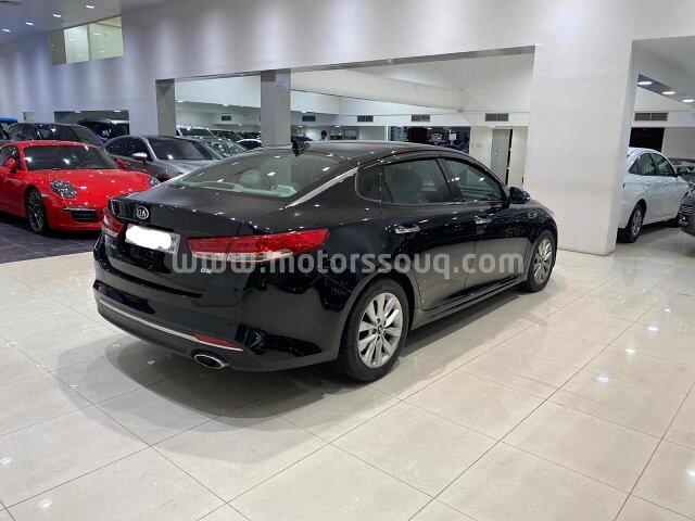 2017 KIA Optima