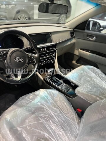 2017 KIA Optima